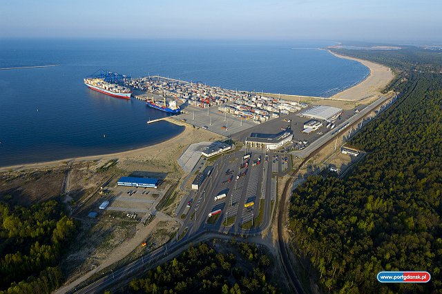 Rośnie rola portów morskich w wymianie handlowej - GospodarkaMorska.pl