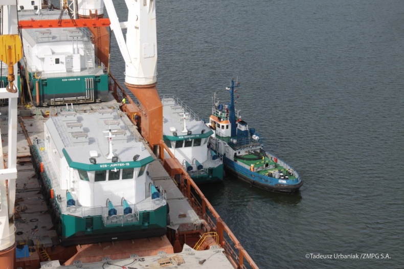 Ciekawa przebudowa drobnicowca w Stoczni Marynarki Wojennej - GospodarkaMorska.pl