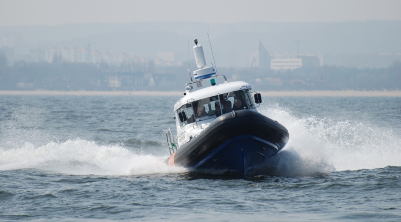 Żegluga z naruszeniem prawa - GospodarkaMorska.pl