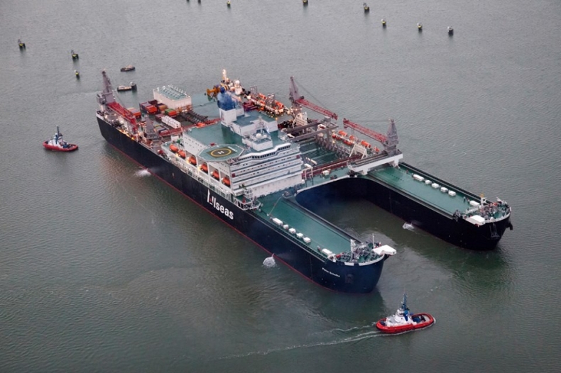 Najpotężniejszy statek świata okiem drona. To trzeba zobaczyć (WIDEO) - GospodarkaMorska.pl