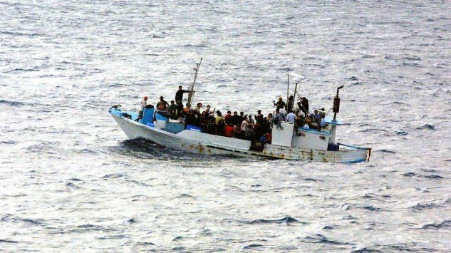 Australia płaci przemytnikom za zawracanie łodzi z przemytnikami - GospodarkaMorska.pl