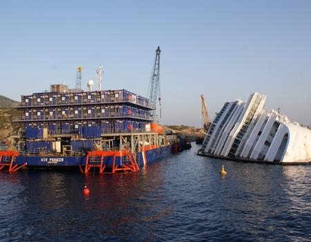 Pomagał przy Costa Concordia, został wyremontowany w Gdańsku - GospodarkaMorska.pl