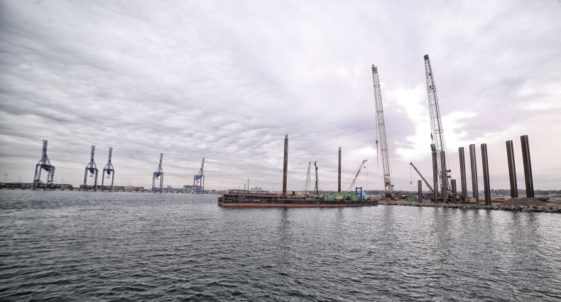 Zakończenie palowania nabrzeża T2 w DCT Gdańsk - GospodarkaMorska.pl