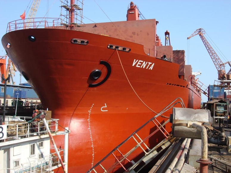 Czołowy litewski armator o krok od upadłości - GospodarkaMorska.pl