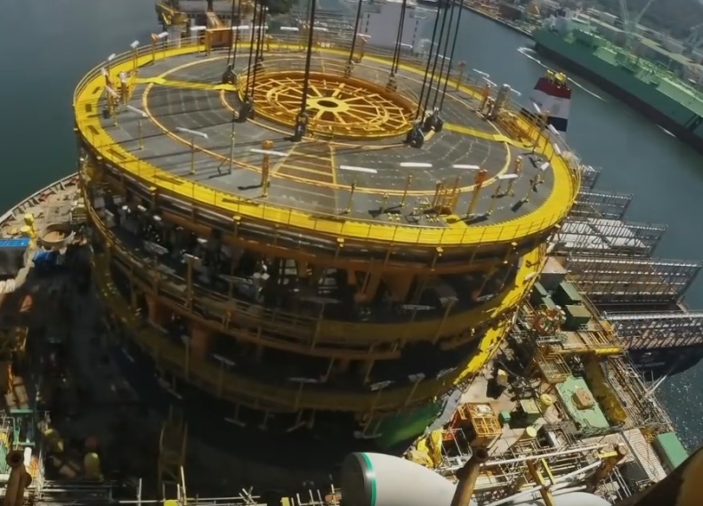 Zakończenie budowy Prelude FLNG (wideo) - GospodarkaMorska.pl
