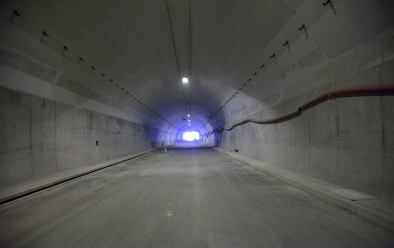 Koniec robót budowlanych w tunelu pod Martwą Wisłą - GospodarkaMorska.pl