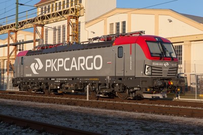 Pierwsze nowoczesne Vectrony dla PKP CARGO pomyślnie przeszły testy fabryczne w Monachium - GospodarkaMorska.pl