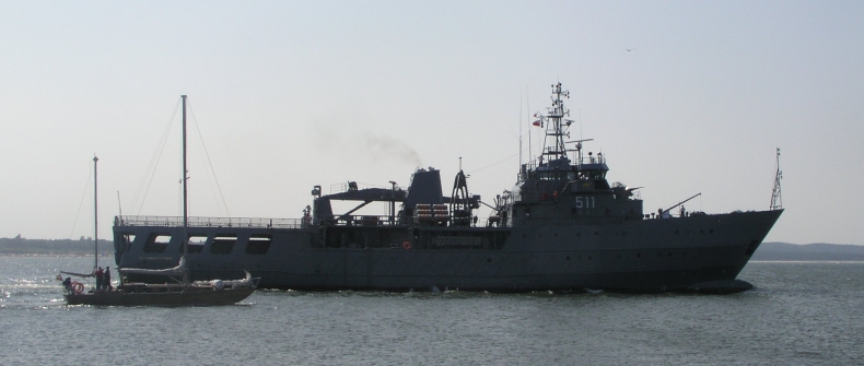 Polski okręt rozpoczął służbę w siłach NATO - GospodarkaMorska.pl