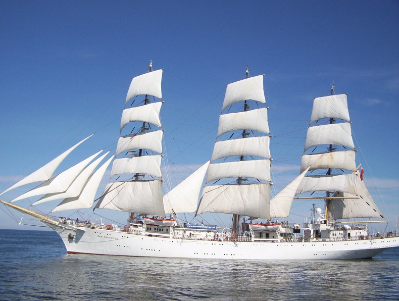 Dar Młodzieży wypiękniał po remoncie - GospodarkaMorska.pl