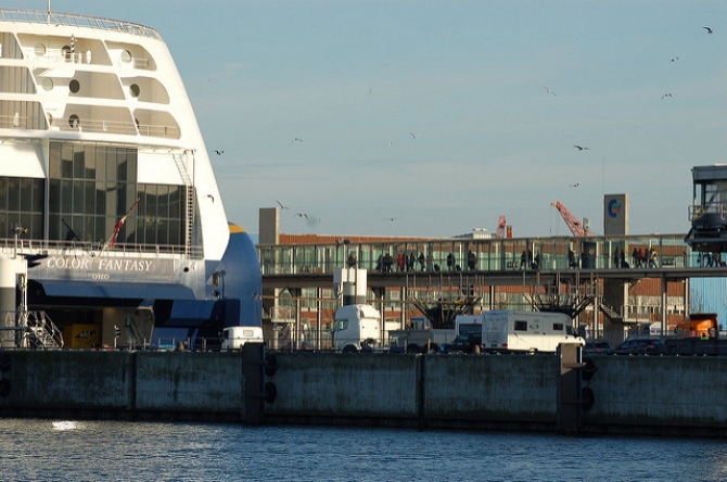 Niemiecki port Kiel podsumowuje przeładunki w 2015 roku - GospodarkaMorska.pl