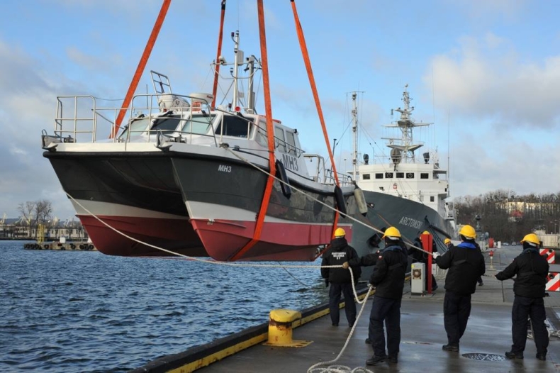 Motorówki dla marynarki już na wodzie (FOTO) - GospodarkaMorska.pl
