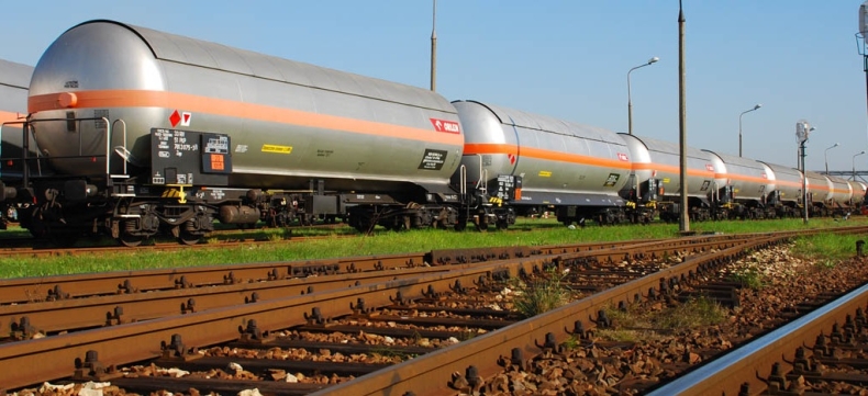 Przedłużenie postępowania w sprawie przejęcia przez PKP Cargo spółki Orlenu - GospodarkaMorska.pl