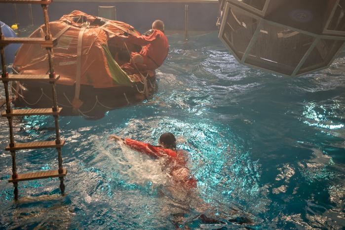 Dowódca generalny u płetwali - GospodarkaMorska.pl