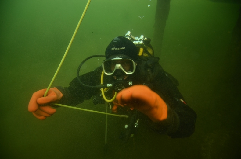 Zimowe szkolenie nurków-minerów oraz nurków inżynierii morskiej MW - GospodarkaMorska.pl