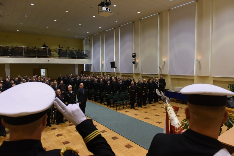 Nowi inżynierowie w Marynrce Wojennej - GospodarkaMorska.pl