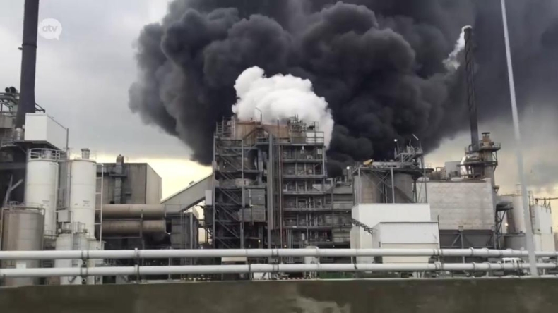 Duża eksplozja w belgijskim porcie (WIDEO) - GospodarkaMorska.pl