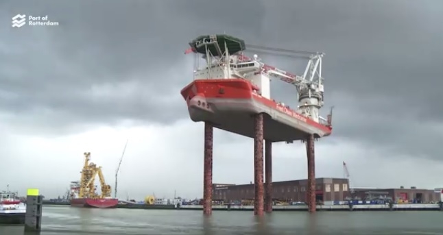 Test wysokości ogromnego jack-upu (wideo) - GospodarkaMorska.pl