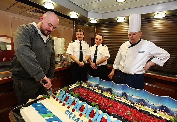 3-milionowa ciężarówka wjechała na pokład Unity Line - GospodarkaMorska.pl