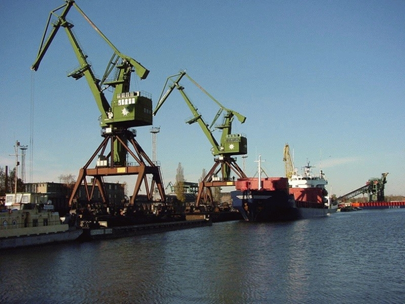 Polscy operatorzy portowi przeciwko unijnemu pakietowi portowemu - GospodarkaMorska.pl