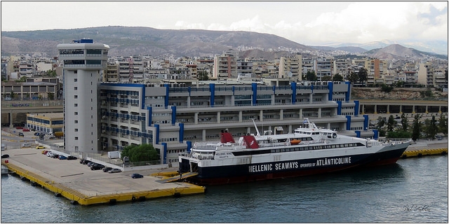 UE wywiera presję na Grecję w kwestii zmian podatkowych - GospodarkaMorska.pl