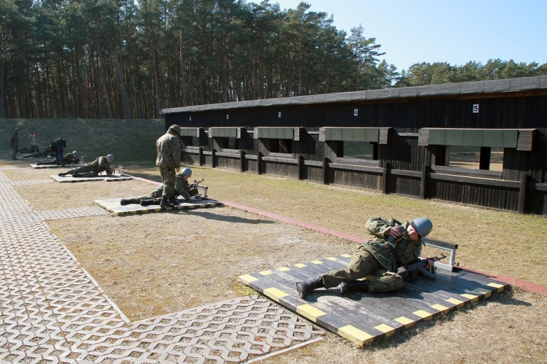 Szkolenie żołnierzy rezerwy 24. Kompanii Medycznej - GospodarkaMorska.pl