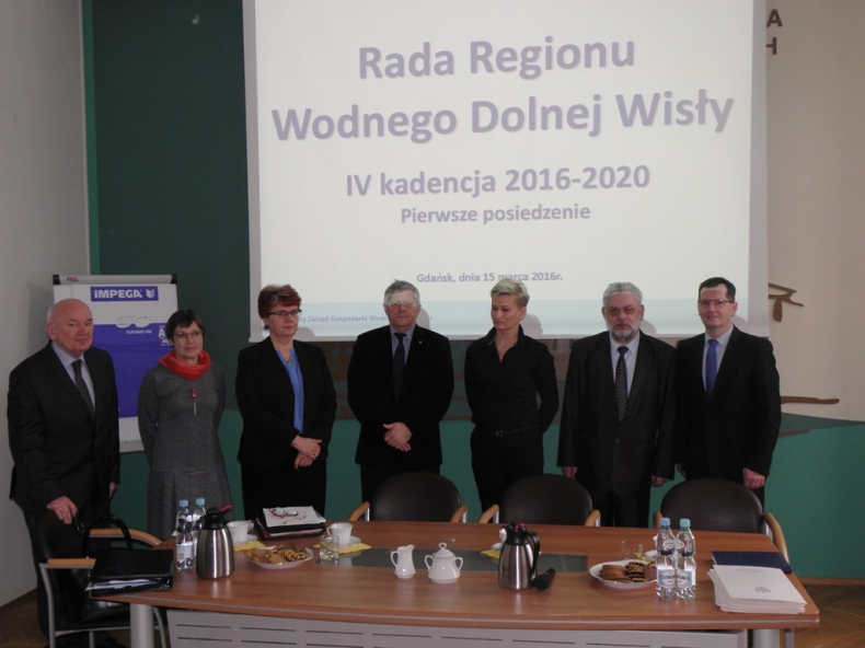 Inauguracyjne posiedzenie Rady Regionu Wodnego Dolnej Wisły czwartej kadencji - GospodarkaMorska.pl