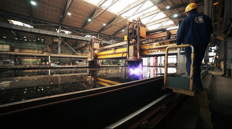 Crist rozpoczął budowę unikatowego, hybrydowego promu dla Finów (wideo) - GospodarkaMorska.pl