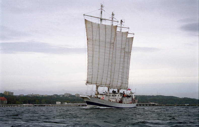 Żaglowiec Oceania już po remoncie - GospodarkaMorska.pl