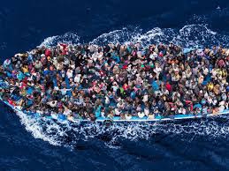 Około 400 migrantów zaginęło na Morzu Śródziemnym - GospodarkaMorska.pl