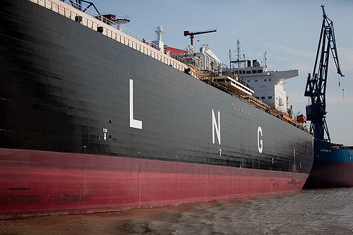 Niskie ceny paliwa zmniejszyły zainteresowanie LNG wśród przewoźników - GospodarkaMorska.pl