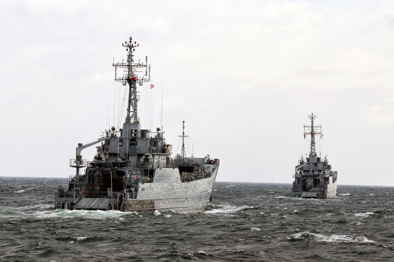 Ćwiczenia okrętów 8.FOW na wodach Zatoki Pomorskiej - GospodarkaMorska.pl