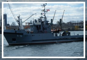 Próby zdawczo-odbiorcze na jednostce ORP Maćko - GospodarkaMorska.pl