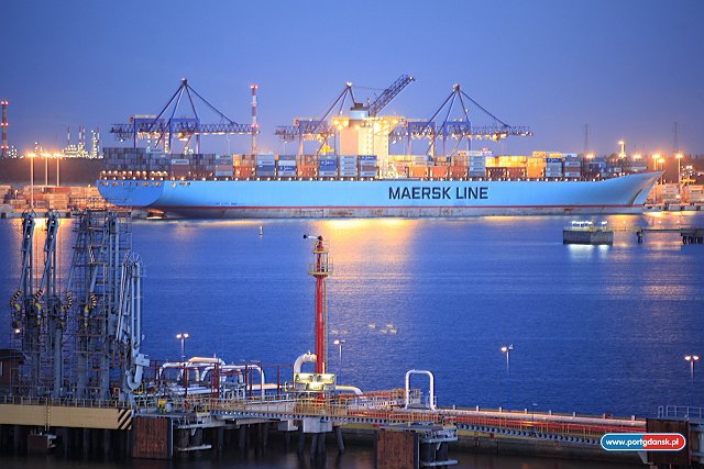 Zagrożona pozycja portu w Hamburgu? „Będziemy chcieli przejąć dużą część ładunków przeładowywanych na Bałtyku” - GospodarkaMorska.pl
