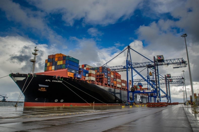 Zakończenie sporu związkowców z DCT Gdańsk - GospodarkaMorska.pl