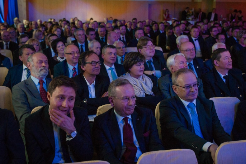 Gala Jubileuszowa z okazji 40-lecia Polskiej Żeglugi Bałtyckiej - GospodarkaMorska.pl