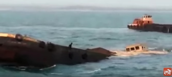 Kilkanaście sekund i po statku (wideo) - GospodarkaMorska.pl