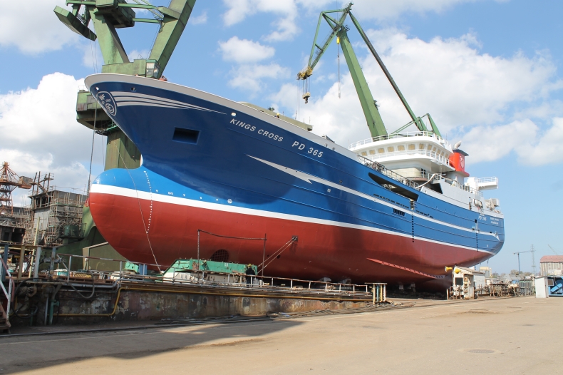 Kolejne wodowanie w Stoczni Nauta (wideo) - GospodarkaMorska.pl