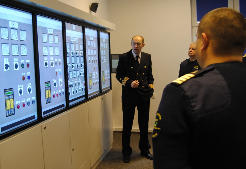 Akademia Morska w Gdyni poszerza ofertę szkoleniową - GospodarkaMorska.pl