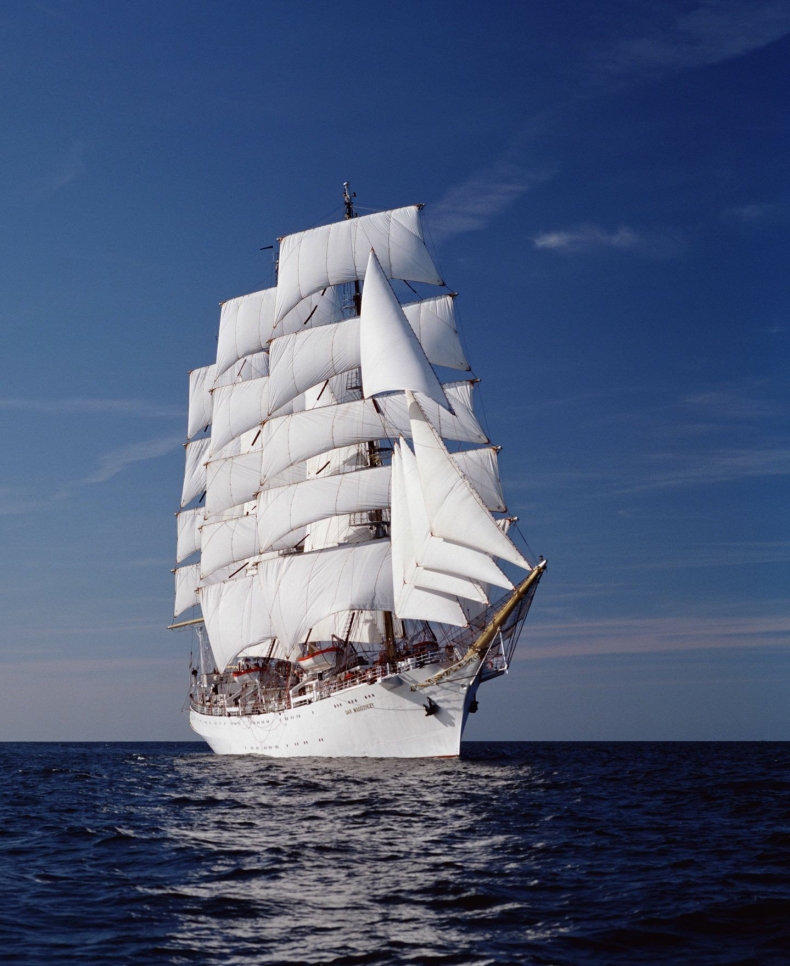 Dar Młodzieży na urodzinach hamburskiego portu - GospodarkaMorska.pl