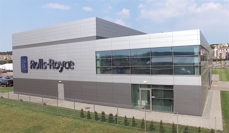 Dla umocnienia więzi między systemem edukacji a przemysłem – umowa między Rolls-Royce Polska i Akademią Morską w Gdyni [wideo] - GospodarkaMorska.pl