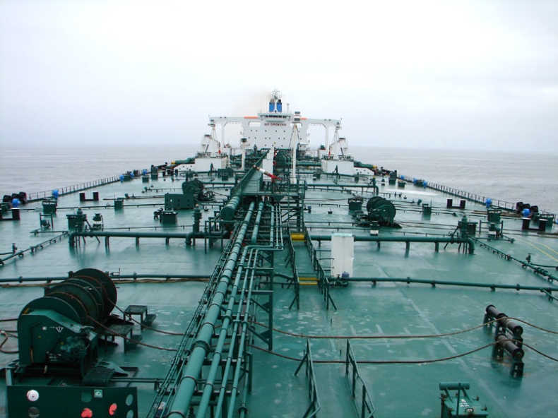 Raport: Niepokoje w Nigerii wpłyną negatywnie na rynek przewozów ropy - GospodarkaMorska.pl