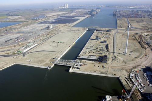 Port w Antwerpii ma nową śluzę - GospodarkaMorska.pl