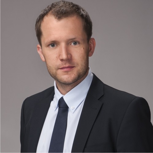 Podstawa naszej pracy to szybka reakcja w razie problemów i sieć kontaktów na całym świecie –  rozmowa z Maciejem Grudzińskim o aresztach statków i innych wyzwaniach prawnych w obrocie morskim - GospodarkaMorska.pl