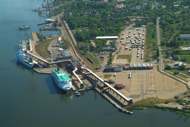 Inwestycje w terminalu promowym w Świnoujściu zwiększą obrót towarów - GospodarkaMorska.pl