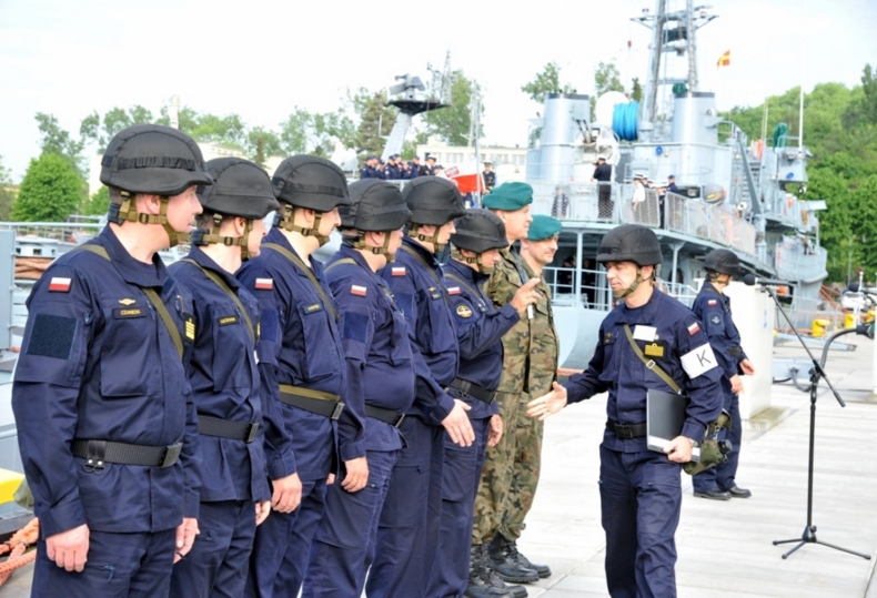 Ćwiczenia 3. Flotylli Okrętów Okoń-16 - GospodarkaMorska.pl