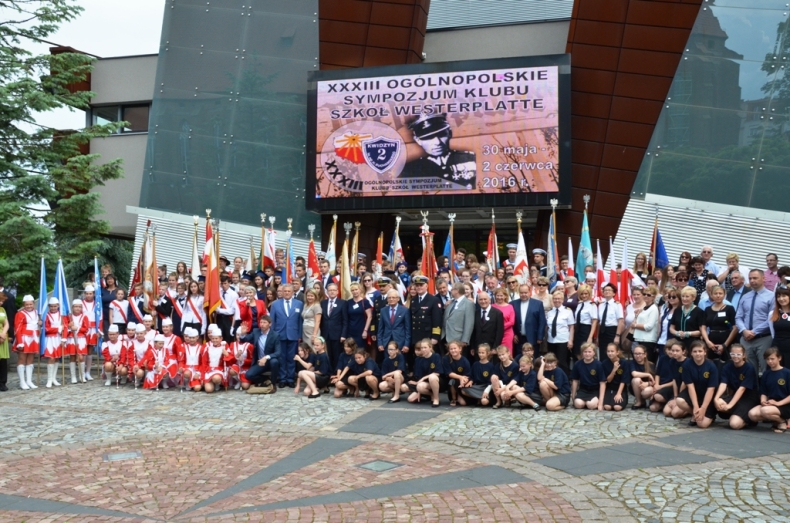 Ogólnopolskie sympozjum Klubu Szkół Westerplatte - GospodarkaMorska.pl