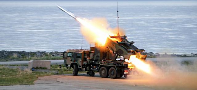 Pierwsze strzelenie pocisku Naval Strike Missile przez polskich marynarzy - GospodarkaMorska.pl