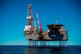 Certyfikat PSZK dla Programu praktyk i staży „Wsparcie na starcie” Grupy LOTOS - GospodarkaMorska.pl