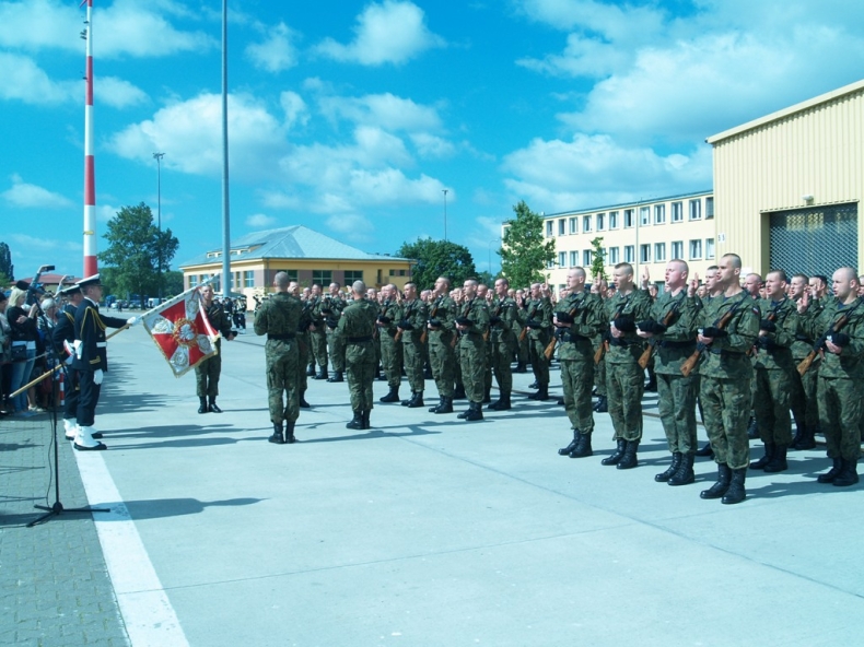Przysięga wojskowa w Porcie Wojennym Świnoujście - GospodarkaMorska.pl