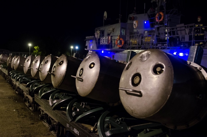 Anakonda 16 - Nocne działania w Punkcie Bazowania Hel - GospodarkaMorska.pl